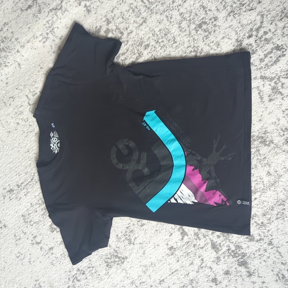 LRG t shirt | size M